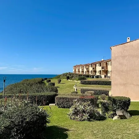 Les Pieds Dans L'eau * Calcatoggio (Corsica)