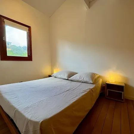 Les Pieds Dans L'eau * Calcatoggio (Corsica)